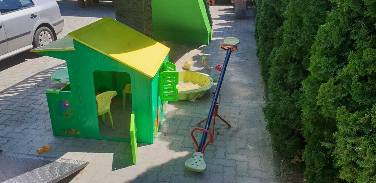 Apartman Taktik Veľký Meder Exterior foto